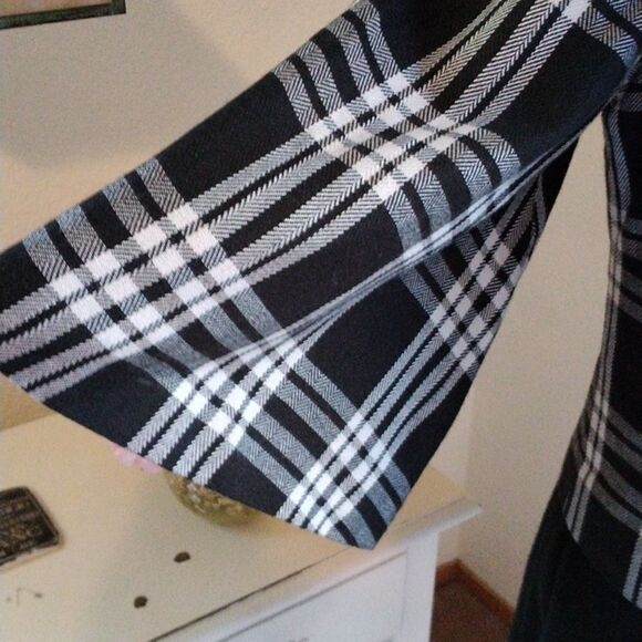 Larry Levine Plaid Jacket - Picture 4 of 11